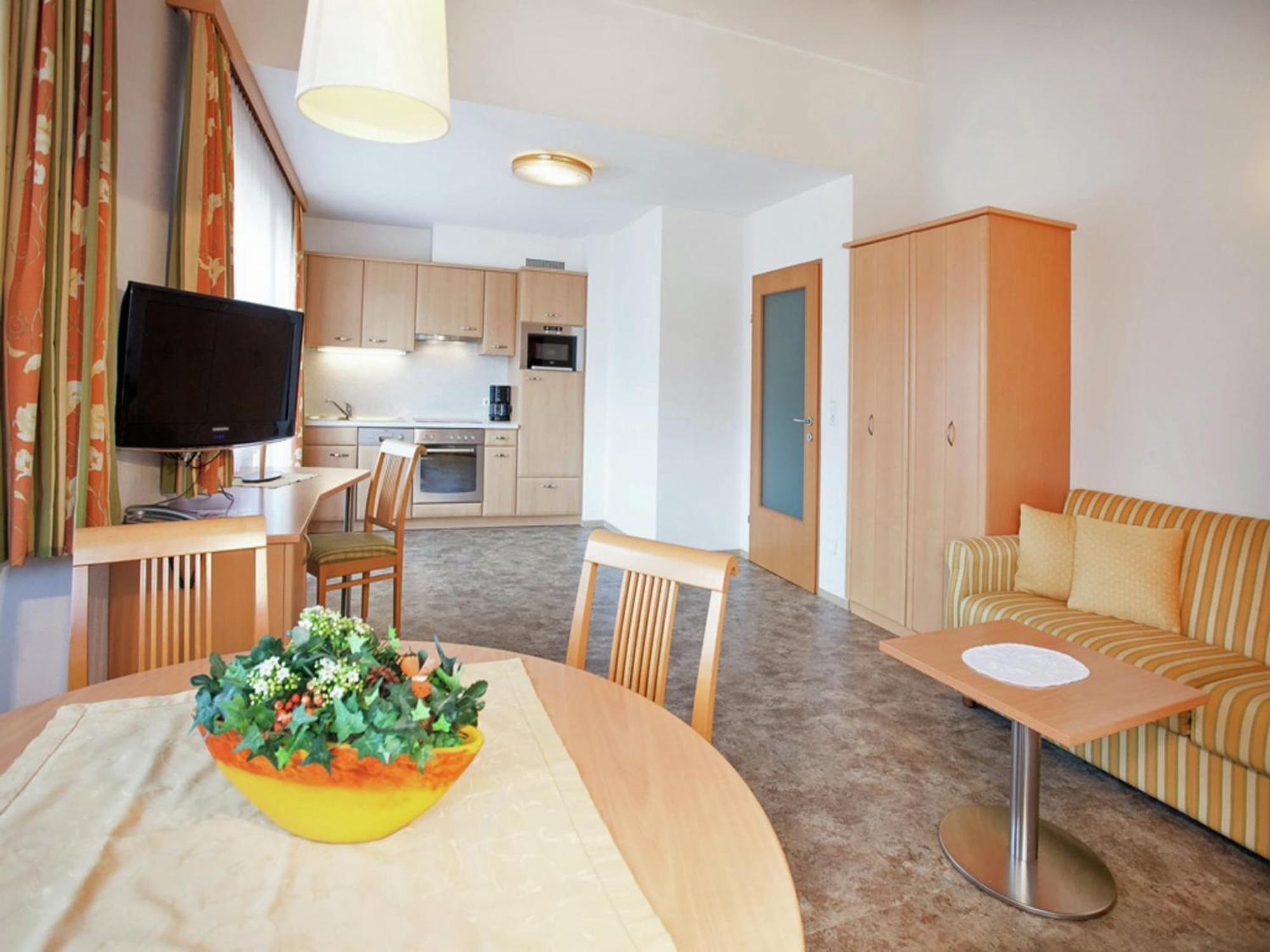 Attractive Holiday Home In Kaltenbach On The Ski Slope Stumm Extérieur photo