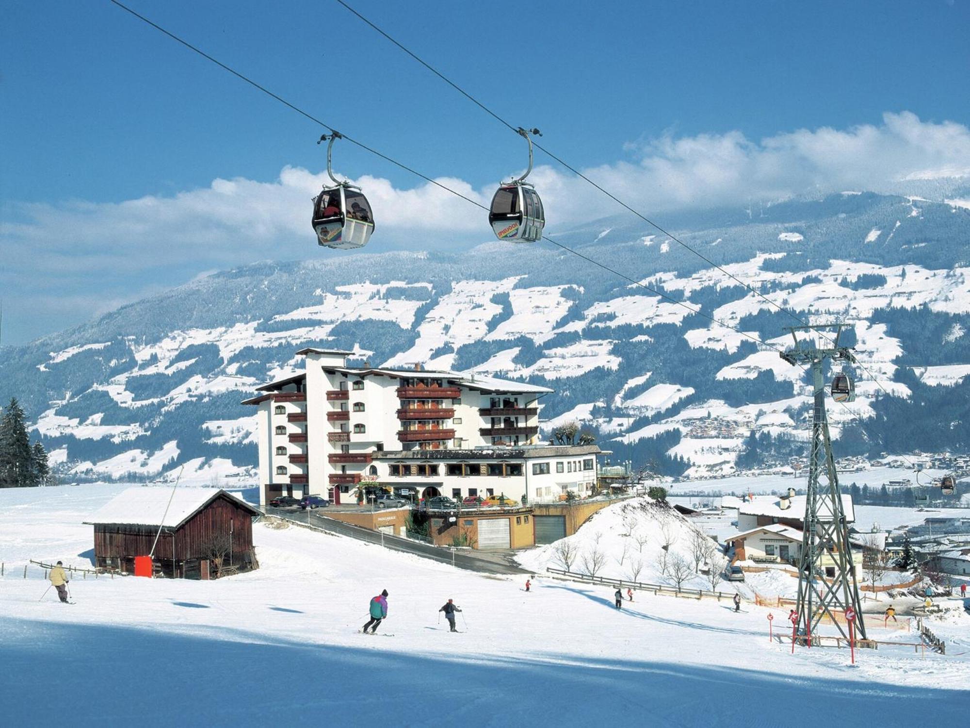 Attractive Holiday Home In Kaltenbach On The Ski Slope Stumm Extérieur photo