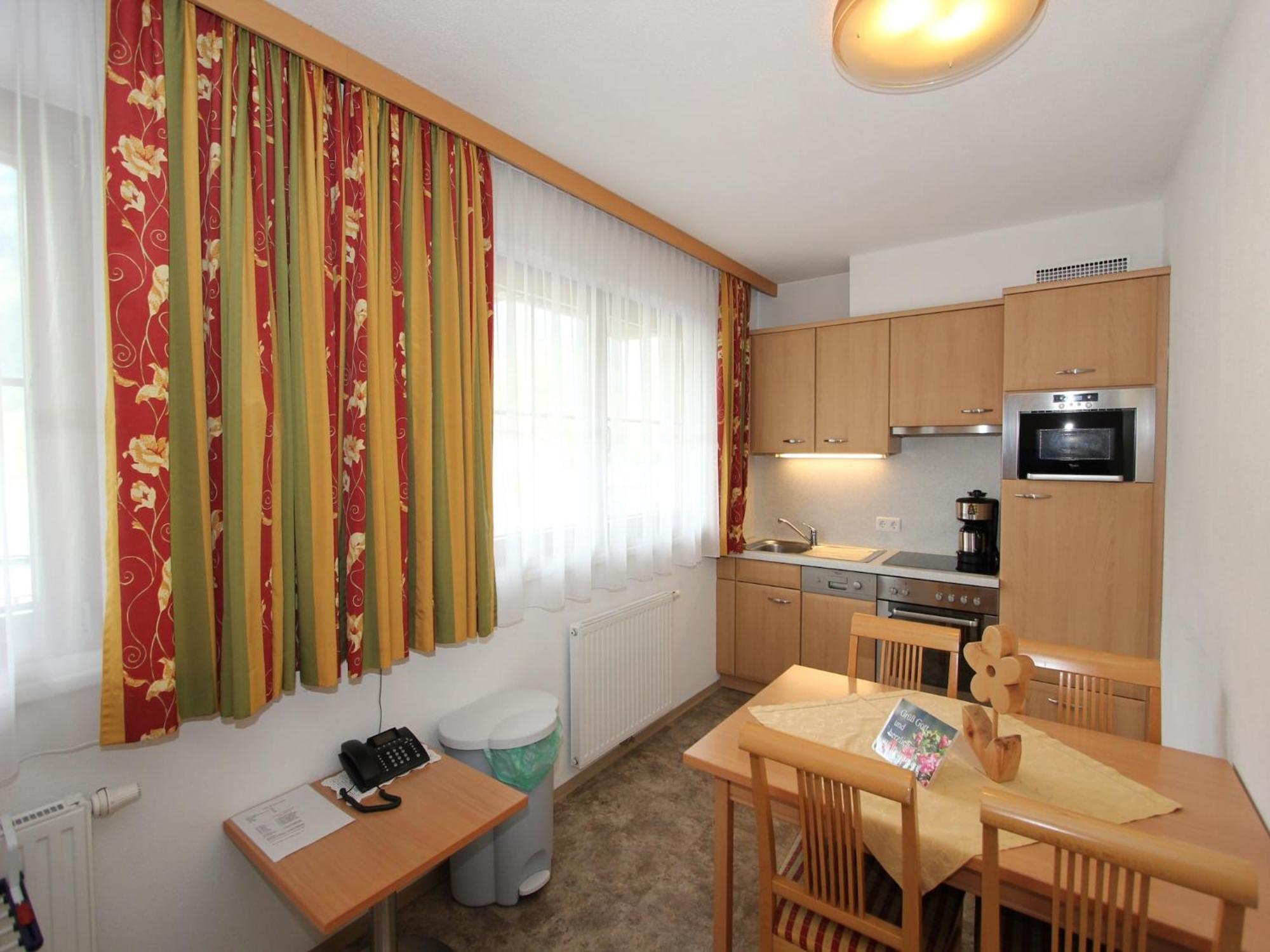 Attractive Holiday Home In Kaltenbach On The Ski Slope Stumm Extérieur photo